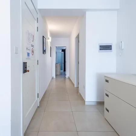 Apartman Bright And Modern San Ġiljan